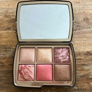 Hourglass Ambient Palette in leopard